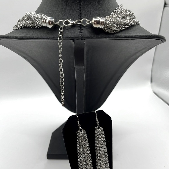 Layered Chain Link Necklace and Earrings Set 24 Multiple Layers of Chains - Picture 11 of 11